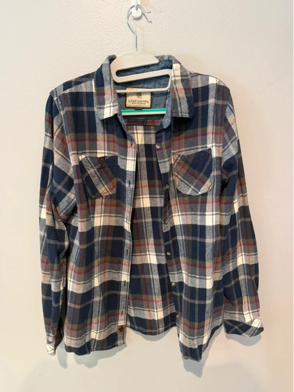 Legendary Whitetails Women’s Large Plaid Flannel Button Up Shirt